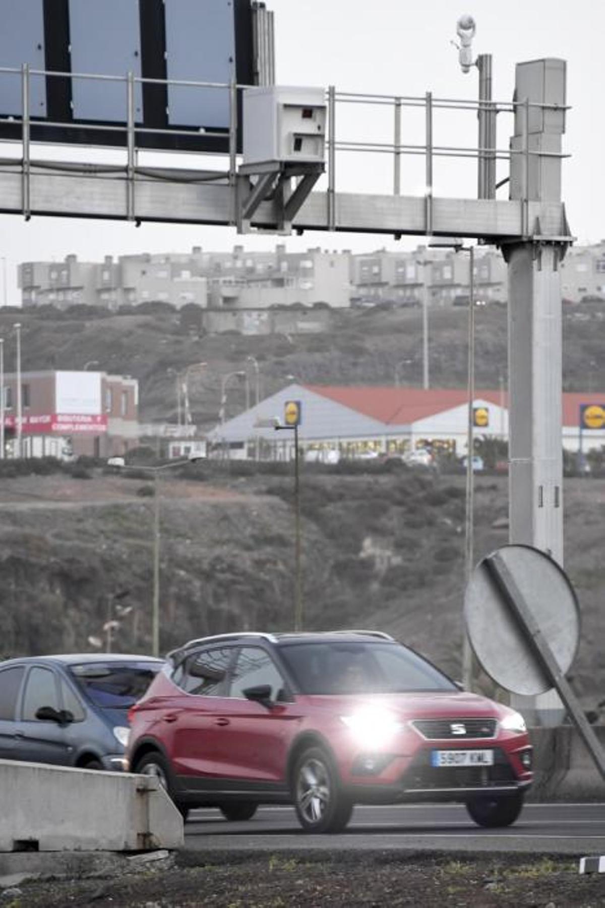 05-02-20 LAS PALMAS DE GRAN CANARIA. ZONA DE JINAMAR. LAS PALMAS DE GRAN CANARIA. Radar que mas multas pone   Fotos: Juan Castro.  | 05/02/2020 | Fotógrafo: Juan Carlos Castro