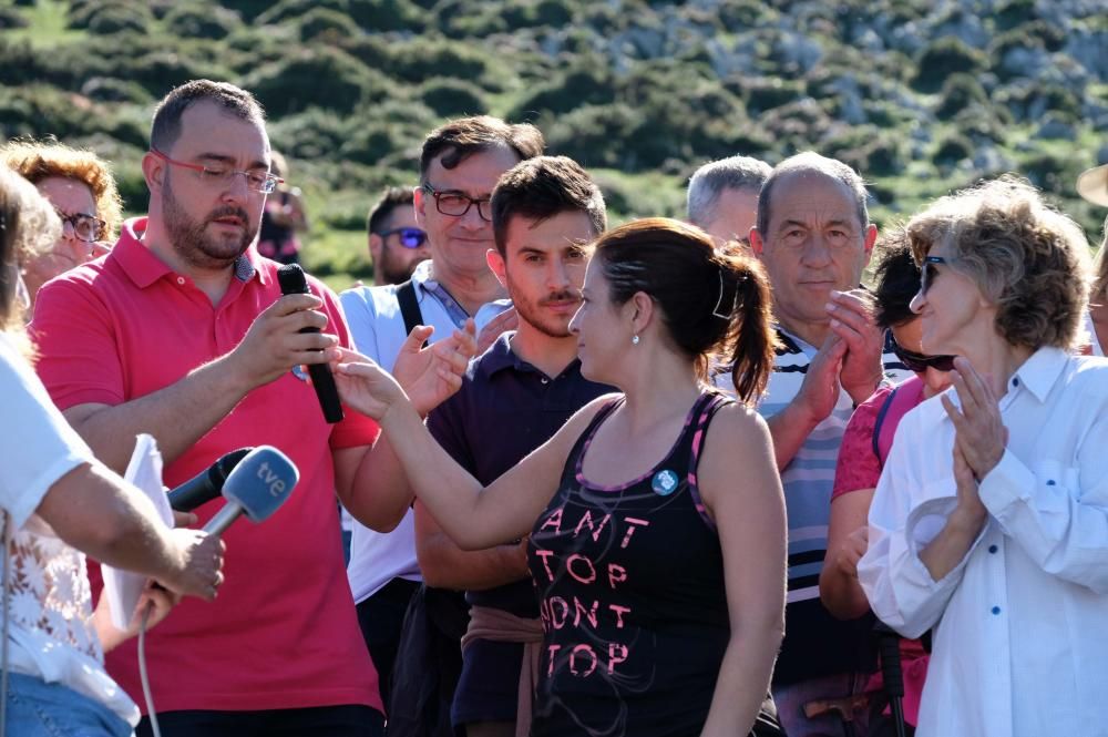 Homenaje a las víctimas del Pozo Funeres