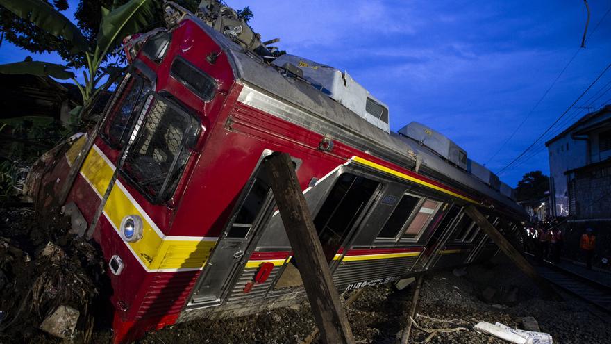 Imagen de archivo de un accidente de tren en Indonesia.