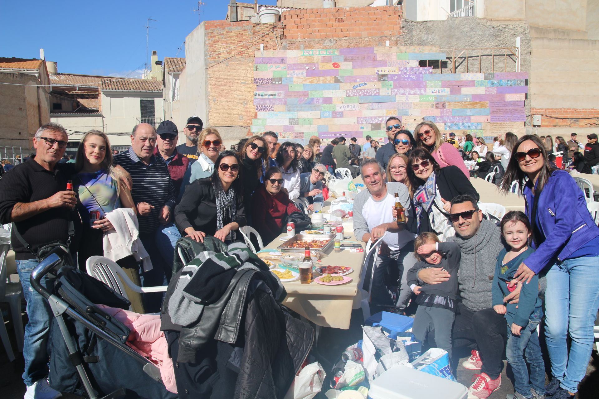 Búscate en la galería de la fiesta de las paellas de Burriana por Sant Blai