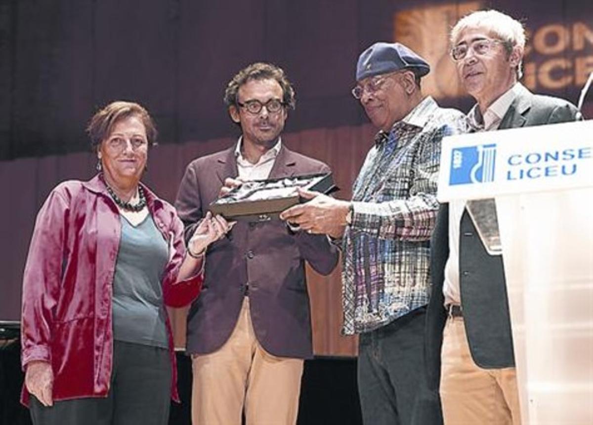 Medalla dOr per a la Fundació Ferrer-Salat_MEDIA_1 Medalla dOr per a la Fundació Ferrer-Salat_MEDIA_1