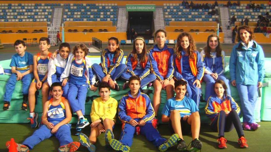 Los integrantes del Avilés Atletismo que participaron en el Interescuelas.