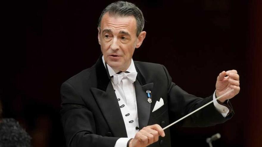 Bellas Artes nombra académico al director de orquesta Miguel Ángel Gómez Martínez