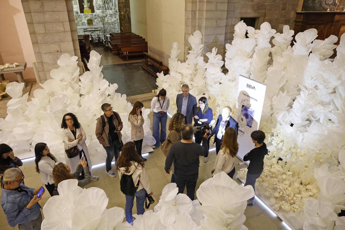 Les imatges de la instal·lació del BBVA a l'església de Sant Martí de Girona per Temps de Flors Les imatges de la instal·lació del BBVA a l'església de Sant Martí de Girona per Temps de Flors
