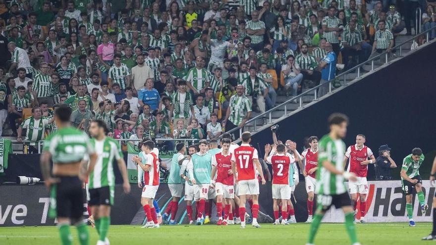 El Betis se derrumba en la segunda parte ante el Braga y dice adiós a la Europa League