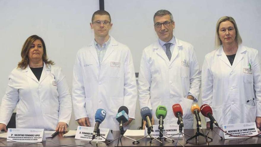 Valentina Fernández, Fernando Mosteiro, Luis Verde y Mercedes de la Torre, ayer, en el Chuac.