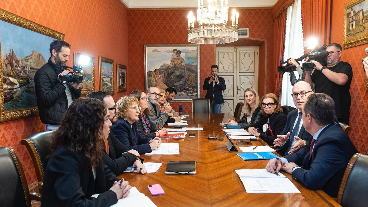 Primera cita de la comisión de investigación de Les Naus en Alicante