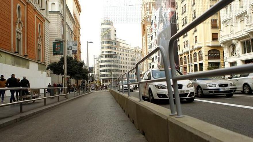 Muere un obrero al caerse por el ascensor en la Gran Vía de Madrid