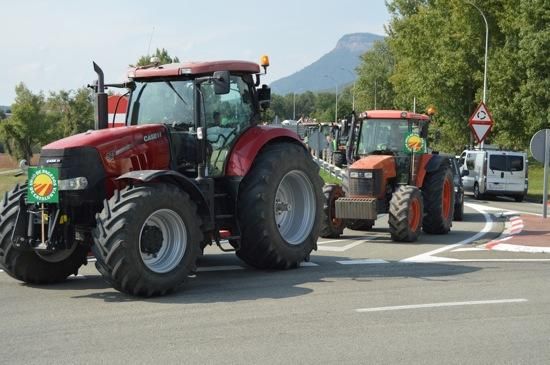 Protesta amb tractors a Berga