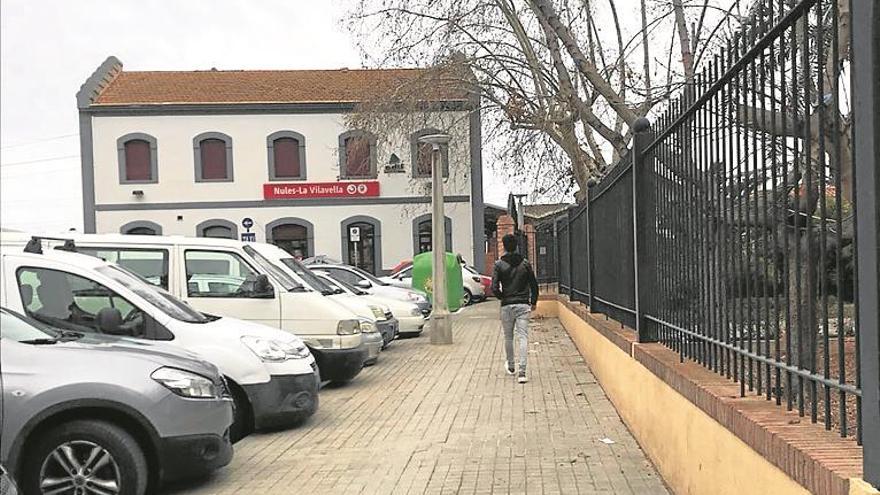 Nules pide que el aparcamiento de la estación sea solo para usuarios