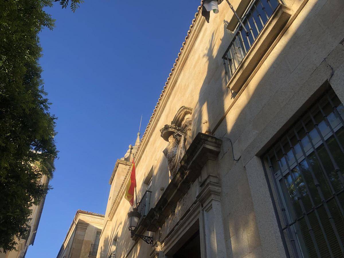 Fotogalería | La plaza de la Audiencia de Cáceres