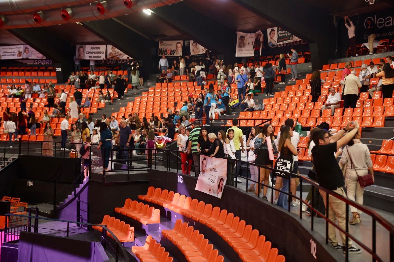 Ambiente de pasión y Fallas en la Fonteta