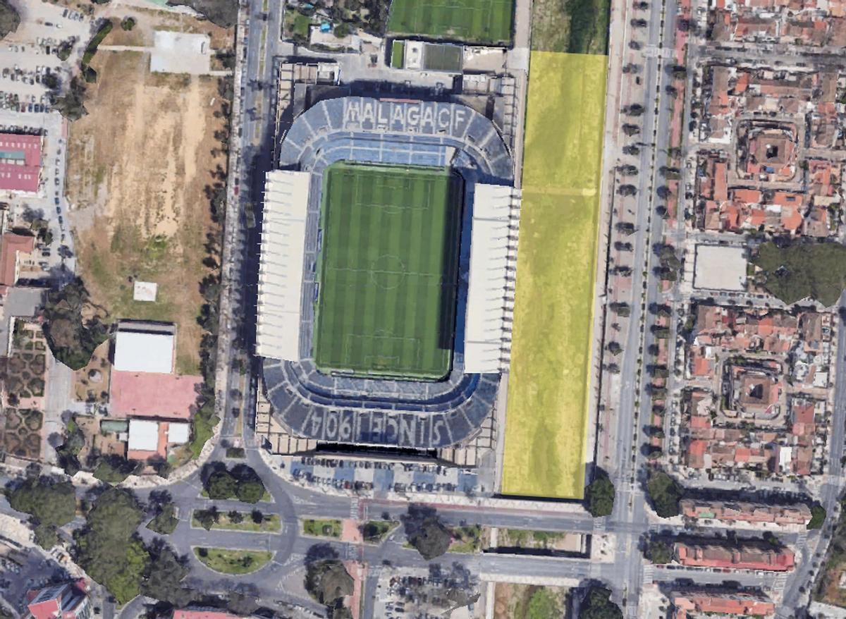 En la imagen, en amarillo sobre el cauce del Guadalmedina, ubicación del puente plaza proyectado