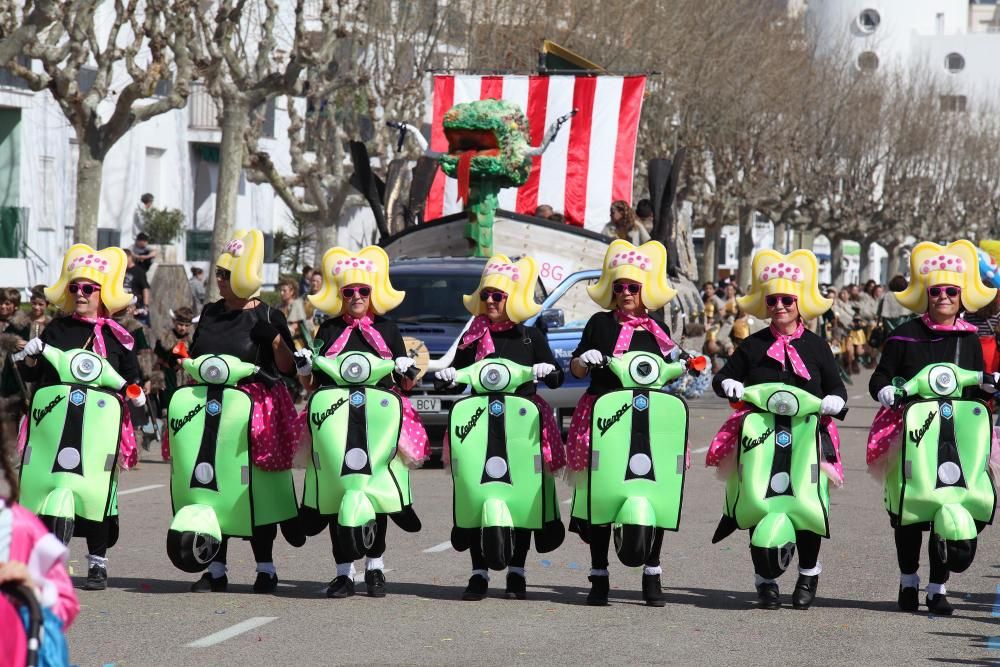 Llum i color al carnaval d''Empuriabrava i Castelló