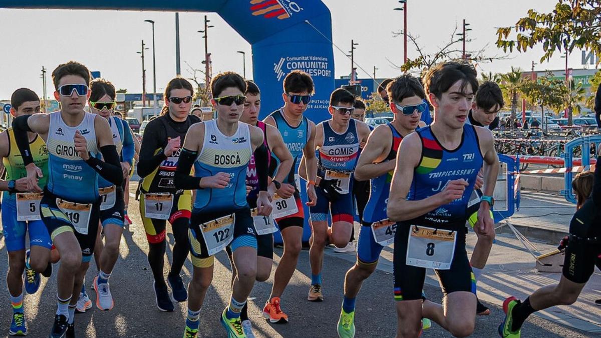 Participantes en el duatlón del año pasado.