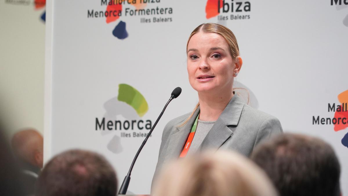 La presidenta del Govern, Marga Prohens, durante una rueda de prensa en la ITB de Berlín.