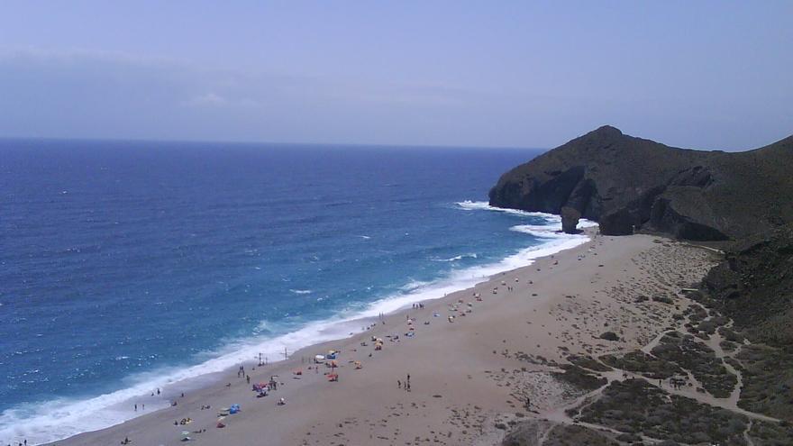 Dos hermanas de 6 y 9 años ingresadas en el hospital tras ahogarse en el mar