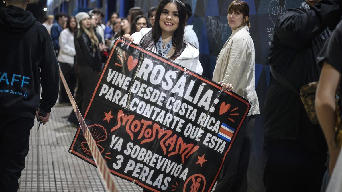 Una assistent al concert de Rosalía a Buenos Aires.