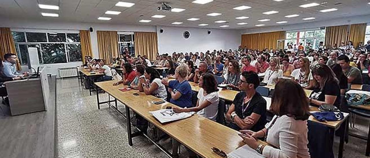 A la trobada, hi participaren educadors de les illes i de tot l&#039;Estat.