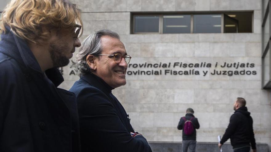 Primeras reacciones a la sentencia que absuelve al exalcalde de Gandia un año después de su muerte: el PP exige “disculpas” al PSPV