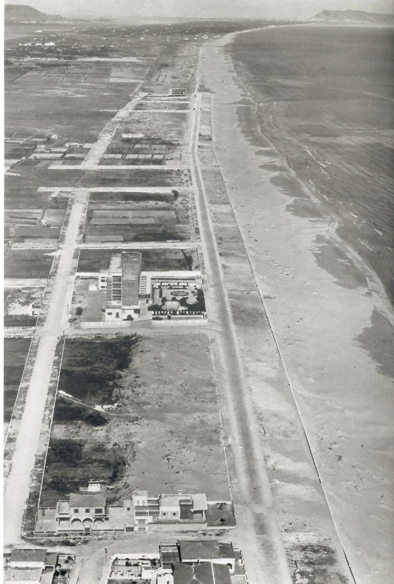 PLAYA DE GANDIA 1950 LEVANTE.jpg