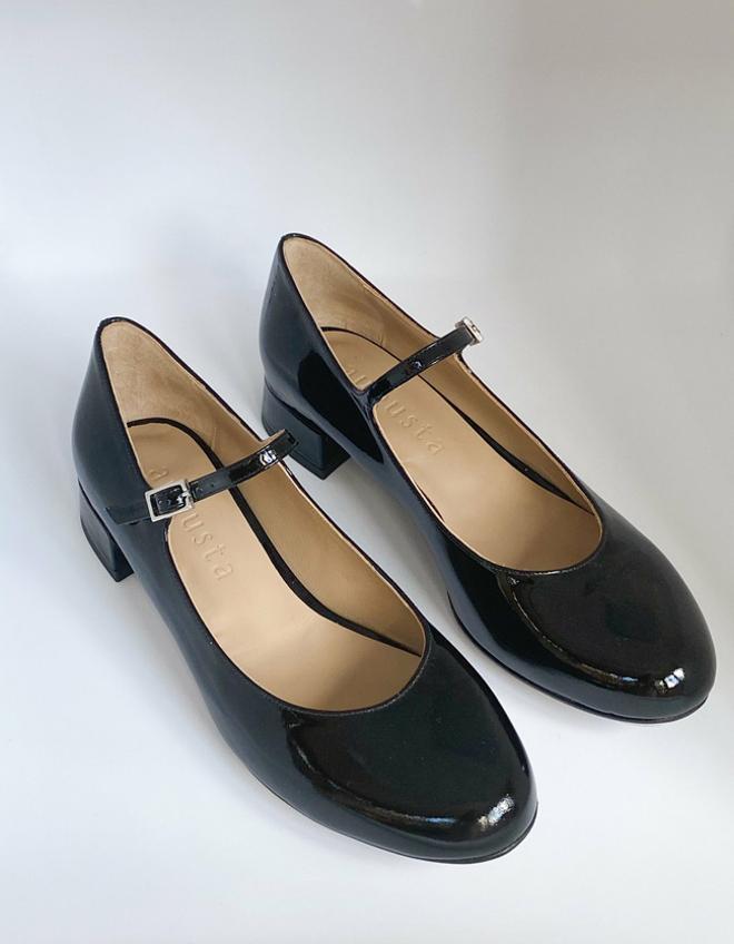 Merceditas 'Emilia Glossy Black', de Augusta