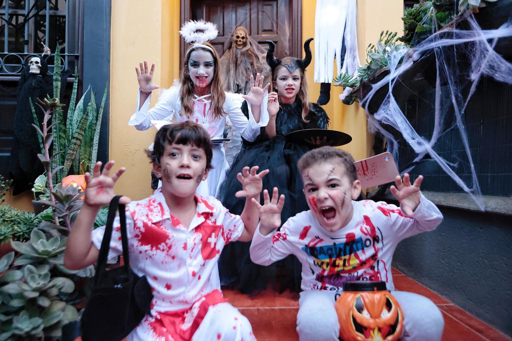 Noche de Halloween en Pueblo Hinojosa