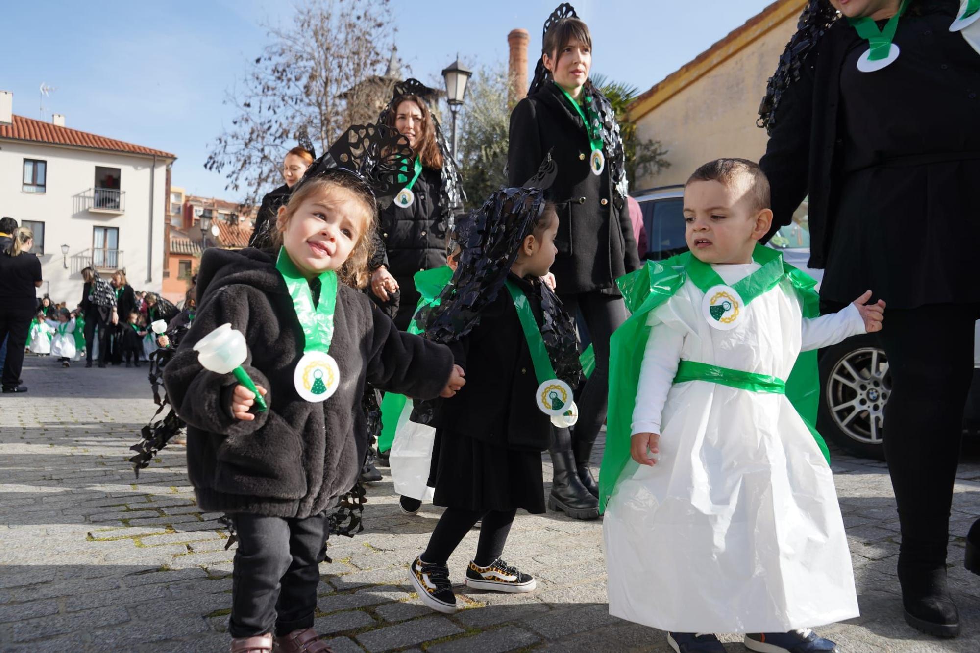 GALERÍA | La Esperanza ya está en las calles de Zamora... en versión "mini"