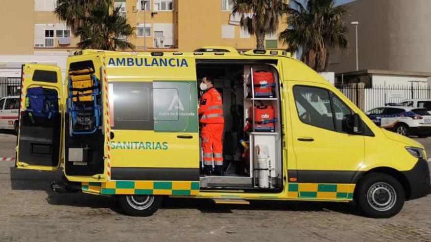 Un turista sobrevive a tres paradas cardiacas gracias a una &quot;cadena de supervivencia&quot; en Sevilla
