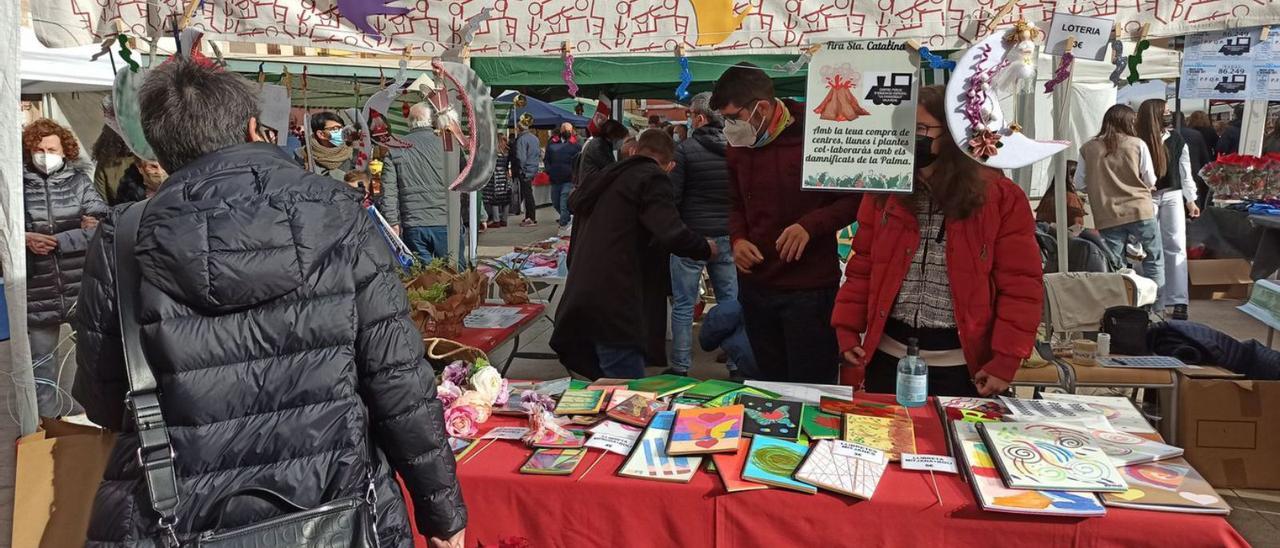 Paradeta del
centre durant
el mercat. |   LEVANTE-EMV