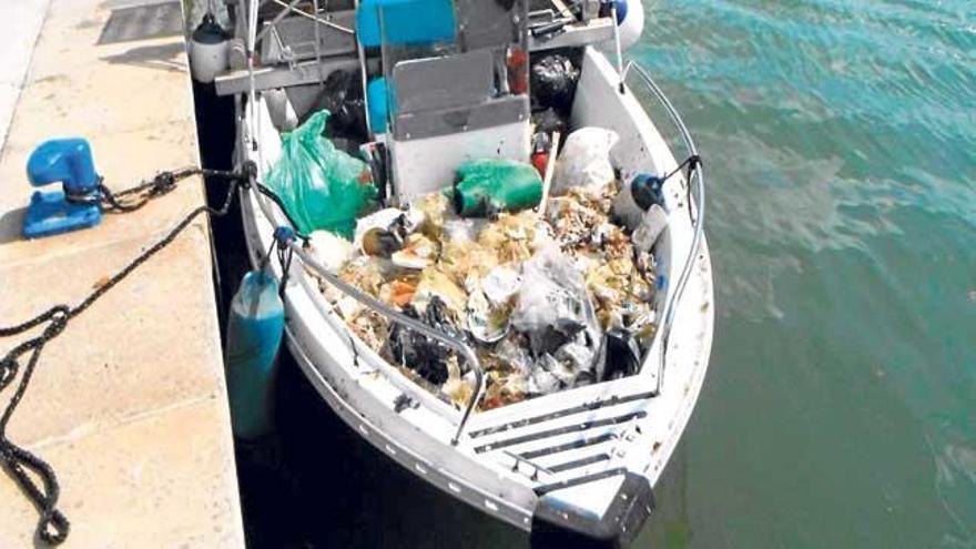 Länger unterwegs, weniger Fang: die Bilanz von Mallorcas Müllfischern