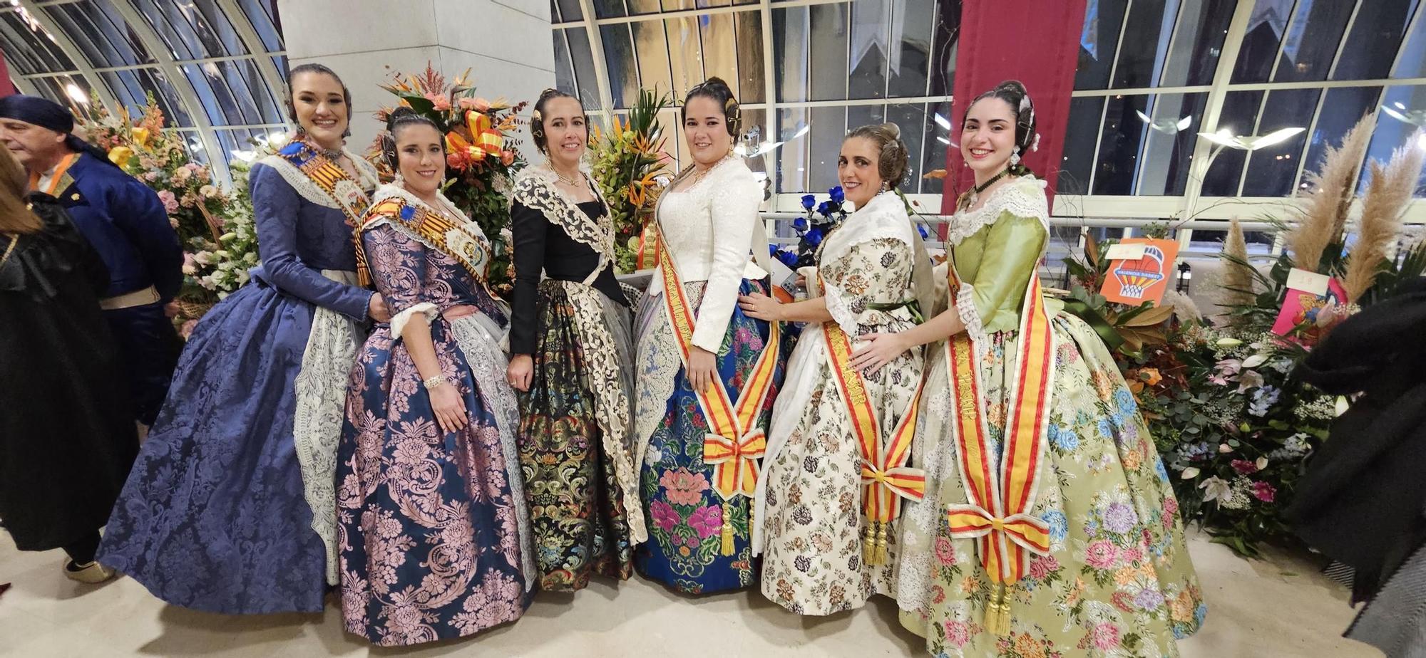 La alfombra roja de las comisiones de falla en la Exaltación