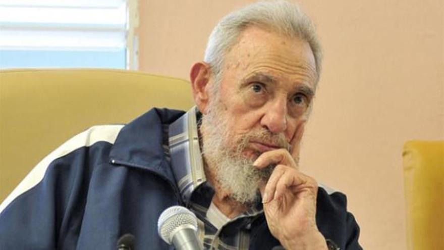 Fidel Castro reaparece en público
