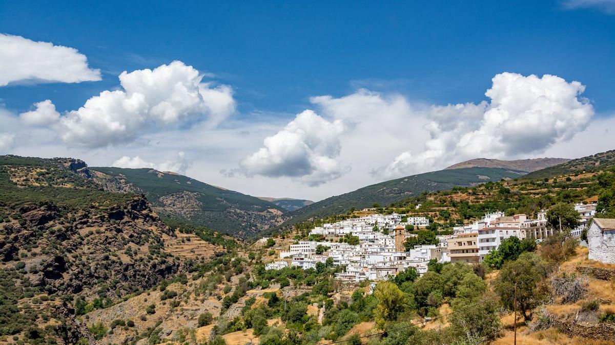 Vista de Bayárcal, región de Alpujarra, España