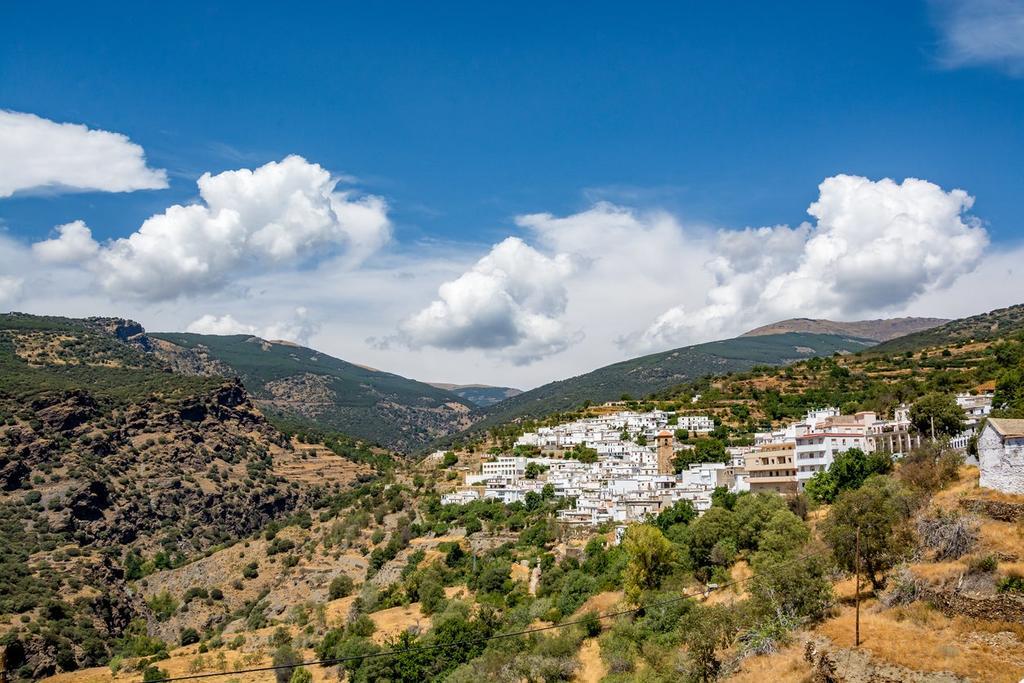 Vista de Bayárcal, región de Alpujarra, España