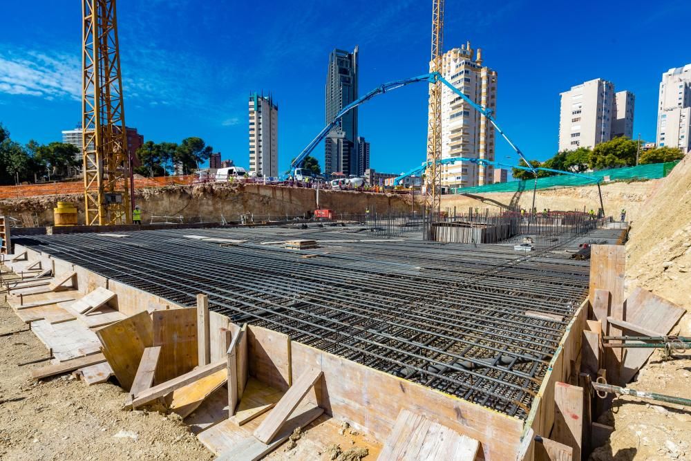 Cimentación de un nuevo rascacielos en Benidorm