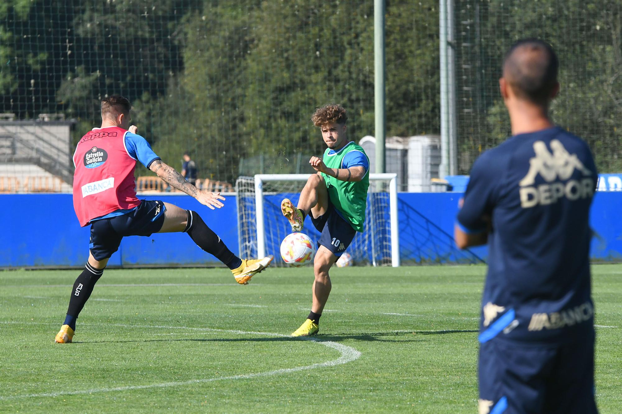 El Deportivo trabaja en Abegondo antes de su última prueba de pretemporada