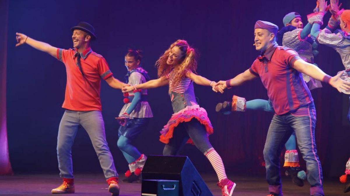 El show "El patio de mi casa" llena de familias La Laboral La Nueva