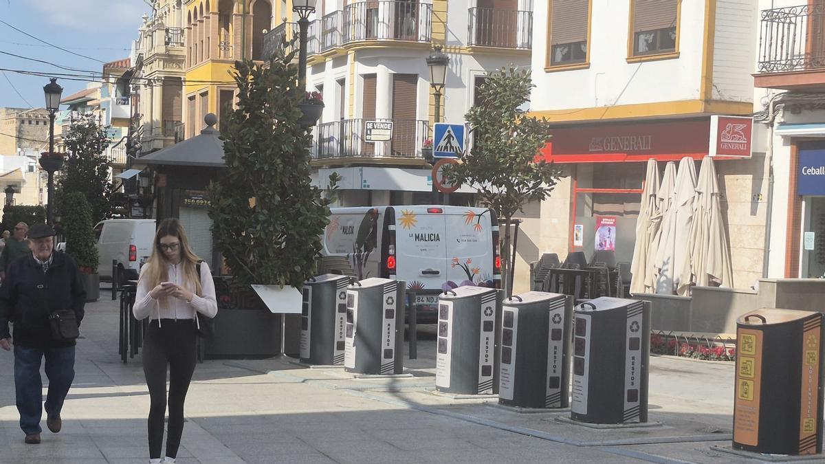 Contenedores soterrados instalados en Cabra.