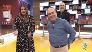 Salvador y los presentadores en La tarde aquí y ahora