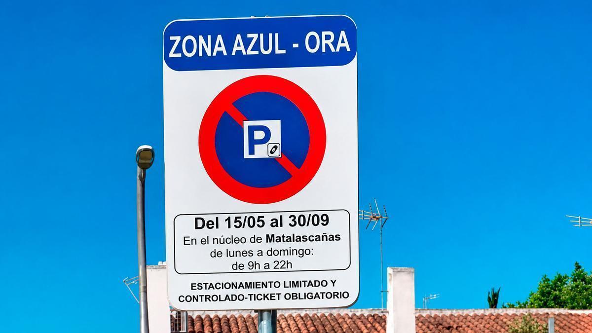 Cartel de la zona azul de Matalascañas.