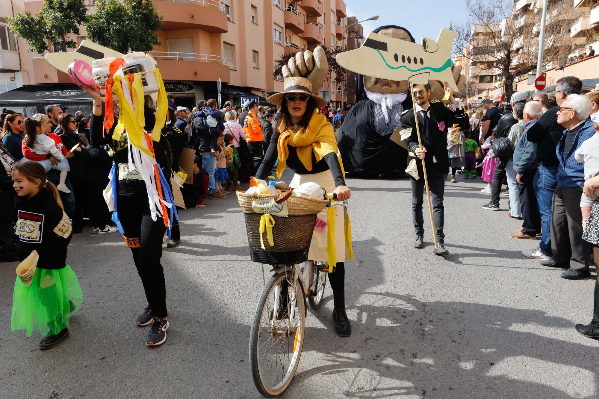 Todas las imágenes de la rúa del Carnaval de Ibiza 2023