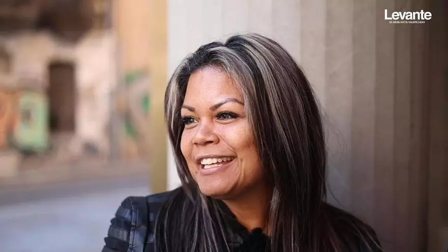 Migrantes con "papeles" tras 25 años: "No venimos a quitarle el trabajo a nadie"