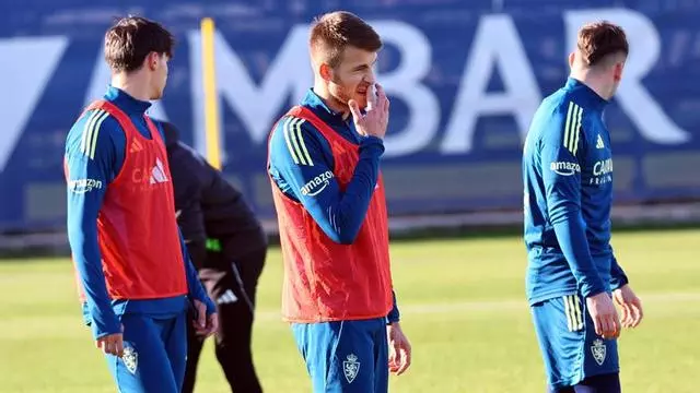 El Real Zaragoza rechaza las ofertas formales del Raków y el Gil Vicente por Bazdar