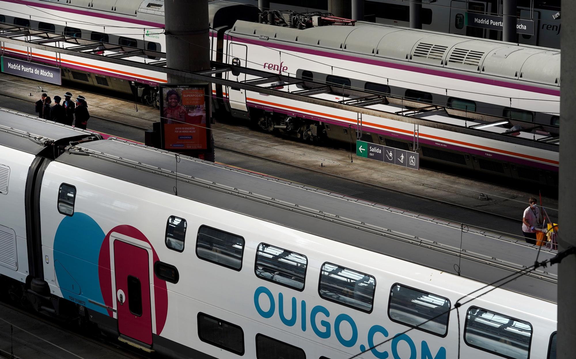 Trenes de ouigo y de renfe