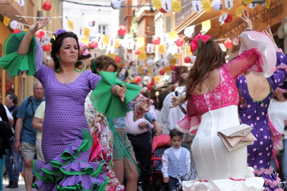 Gran ambiente en al Fiesta de las Cruces de Mayo en Cartagena