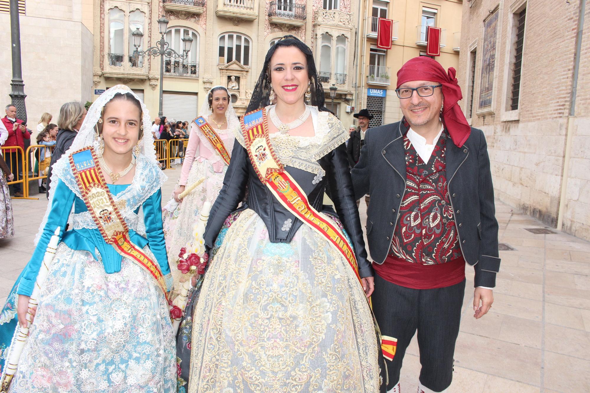 La fuerza de las Fallas en la Procesión de la Virgen (III)