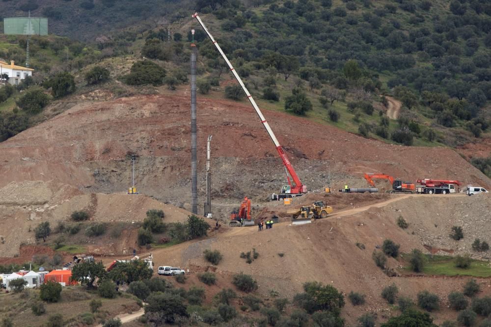 Comienza de nuevo el entubado del túnel ...