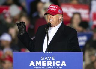 Trump presentará su candidatura el 15 de noviembre pese a los resultados republicanos