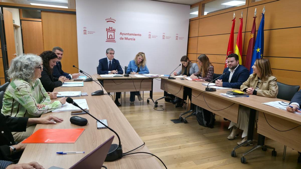 Reunión de la Comisión Especial de Sugerencias y Reclamaciones celebrada esta mañana.